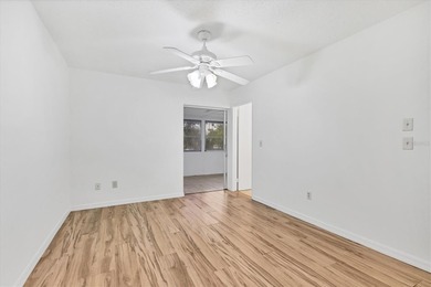 Virtually Staged. MAJOR VALUE ALERT! Seller just completed a - photo 20