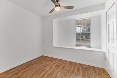 Virtually Staged. MAJOR VALUE ALERT! Seller just completed a - photo 25
