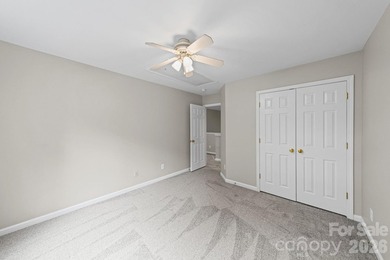 Welcome home to this stunning Hunter Oaks retreat featuring a - photo 31