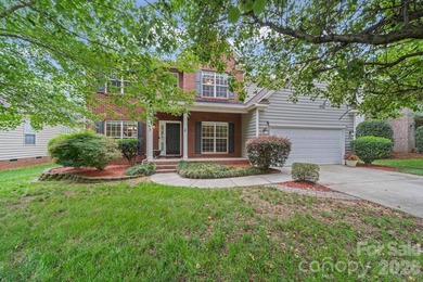 Welcome home to this stunning Hunter Oaks retreat featuring a - photo 37