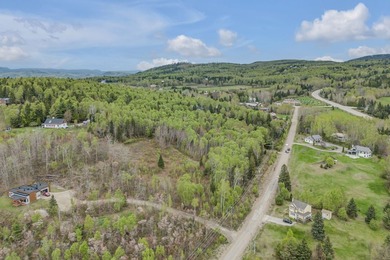Plus de 188 000 pi2 repartis sur trois lots distincts, offrant - photo 3