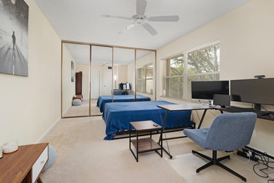 Updated 2 bedroom, 2.5-bathroom DiVosta built townhouse in the - photo 15