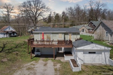 Patterson Lake  Home Sale Pending in Pinckney Michigan