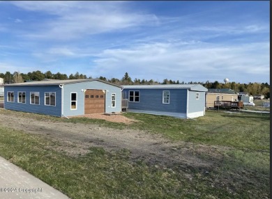 Lake Home For Sale in Pine Haven, Wyoming