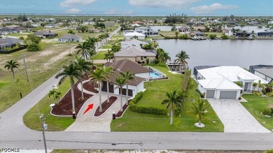 1/2 Acre, pool corner house, boat lift on, very Hight front - photo 3
