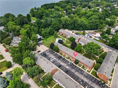 Amazing large and updated townhouse in a great location at 27651 - photo 5