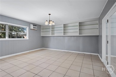 A Mid-Century home in Midtown is available for purchase, a 2 - photo 16