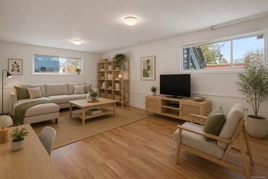 Family home, centrally located on a beautiful 0.25-acre lot just - photo 27