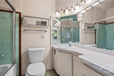 A Mid-Century home in Midtown is available for purchase, a 2 - photo 28