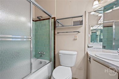 A Mid-Century home in Midtown is available for purchase, a 2 - photo 29