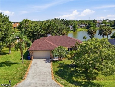 RARE FIND! Make this home your own! Oversized lot with large - photo 2