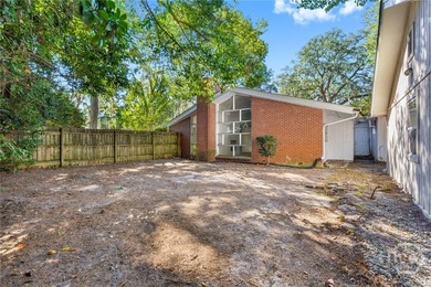 A Mid-Century home in Midtown is available for purchase, a 2 - photo 32