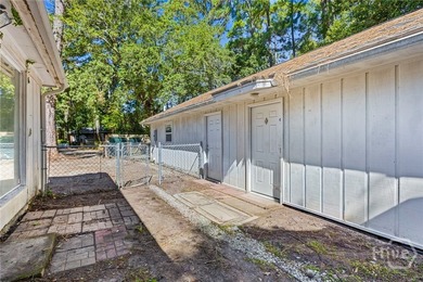 A Mid-Century home in Midtown is available for purchase, a 2 - photo 36
