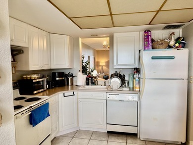 Motivated seller-bring your offers. This light-filled 6th-floor - photo 7