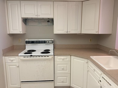 Motivated seller-bring your offers. This light-filled 6th-floor - photo 8