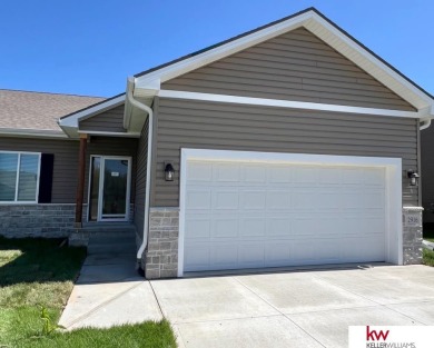 Lake Townhome/Townhouse For Sale in Plattsmouth, Nebraska