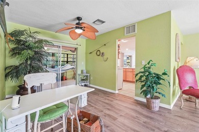 Under contract-accepting backup offers. Opportunities like this - photo 8