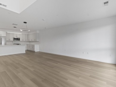This home is located in one of Oak Creek's finest communities - photo 3