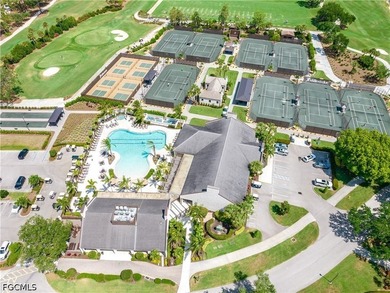 Exceptional opportunity in Fiddlesticks Country Club! Positioned - photo 4