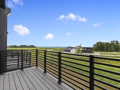 This home is located in one of Oak Creek's finest communities - photo 10