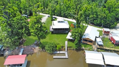 (private lake, pond, creek) Home Active Under Contract in Wewahitchka Florida