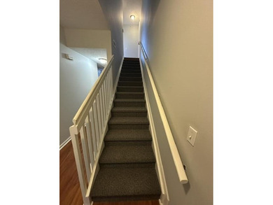 BEAUTIFUL 3 LEVEL TOWN HOME, OVERLOOKING A TRANQUIL LAKE, 2 - photo 8
