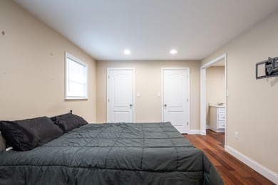 This cozy one level home offers easy living with an open layout - photo 11
