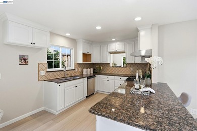 Welcome to this beautifully maintained, move-in ready 4-bedroom - photo 12