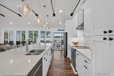COMPLETELY RENOVATED FULLY FURNISHED 3 BEDROOM+1 UNDESIGNATED - photo 12
