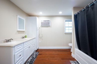 This cozy one level home offers easy living with an open layout - photo 14