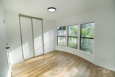 Welcome to Shenandoah Estates, a gated 55+ community offering - photo 15
