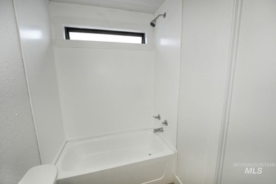 Welcome to Shenandoah Estates, a gated 55+ community offering - photo 21