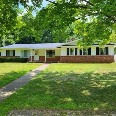 Lake Home Sale Pending in Lapeer, Michigan