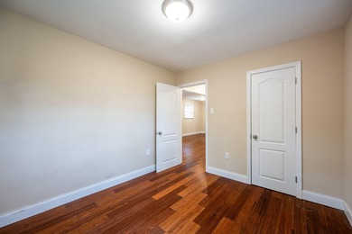 This cozy one level home offers easy living with an open layout - photo 23
