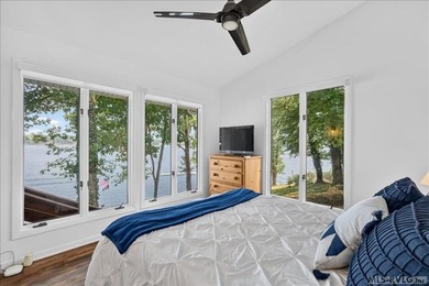 COMPLETELY RENOVATED FULLY FURNISHED 3 BEDROOM+1 UNDESIGNATED - photo 24