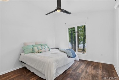 COMPLETELY RENOVATED FULLY FURNISHED 3 BEDROOM+1 UNDESIGNATED - photo 29