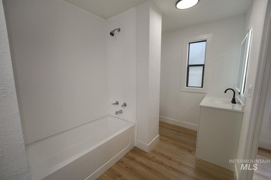 Welcome to Shenandoah Estates, a gated 55+ community offering - photo 30