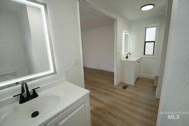 Welcome to Shenandoah Estates, a gated 55+ community offering - photo 32