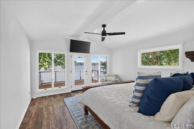 COMPLETELY RENOVATED FULLY FURNISHED 3 BEDROOM+1 UNDESIGNATED - photo 32
