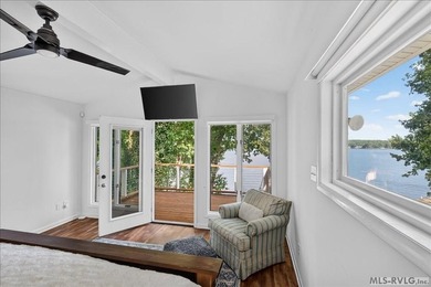COMPLETELY RENOVATED FULLY FURNISHED 3 BEDROOM+1 UNDESIGNATED - photo 33
