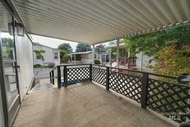 Welcome to Shenandoah Estates, a gated 55+ community offering - photo 35