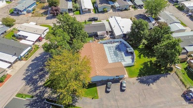 Welcome to Shenandoah Estates, a gated 55+ community offering - photo 46