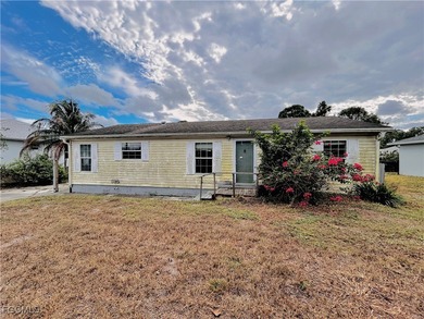 Lehigh Acres Area Home For Sale in Lehigh Acres Florida