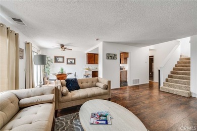Welcome to this beautifully maintained townhome offering comfort - photo 5
