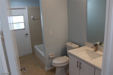 Fully Renovated & Move-In Ready! 3 Bedrooms 2 Bathrooms Double - photo 9