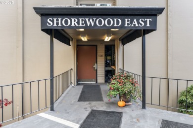 Lake Condo For Sale in Vancouver, Washington