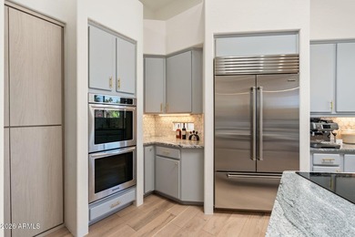 SELLER PAYS CLOSING COSTS!! Contemporary ART home!! Elevated - photo 12