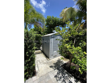 ***Stunning one-story custom-built residence, designed with - photo 14