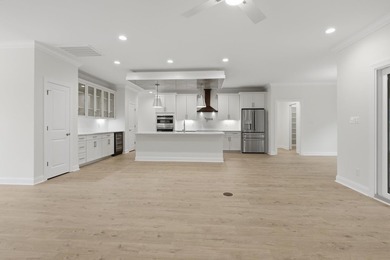 Welcome to 903 Inlet View Drive in the coveted gated community - photo 8