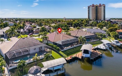 An exceptional sailboat-access waterfront retreat ideally - photo 1